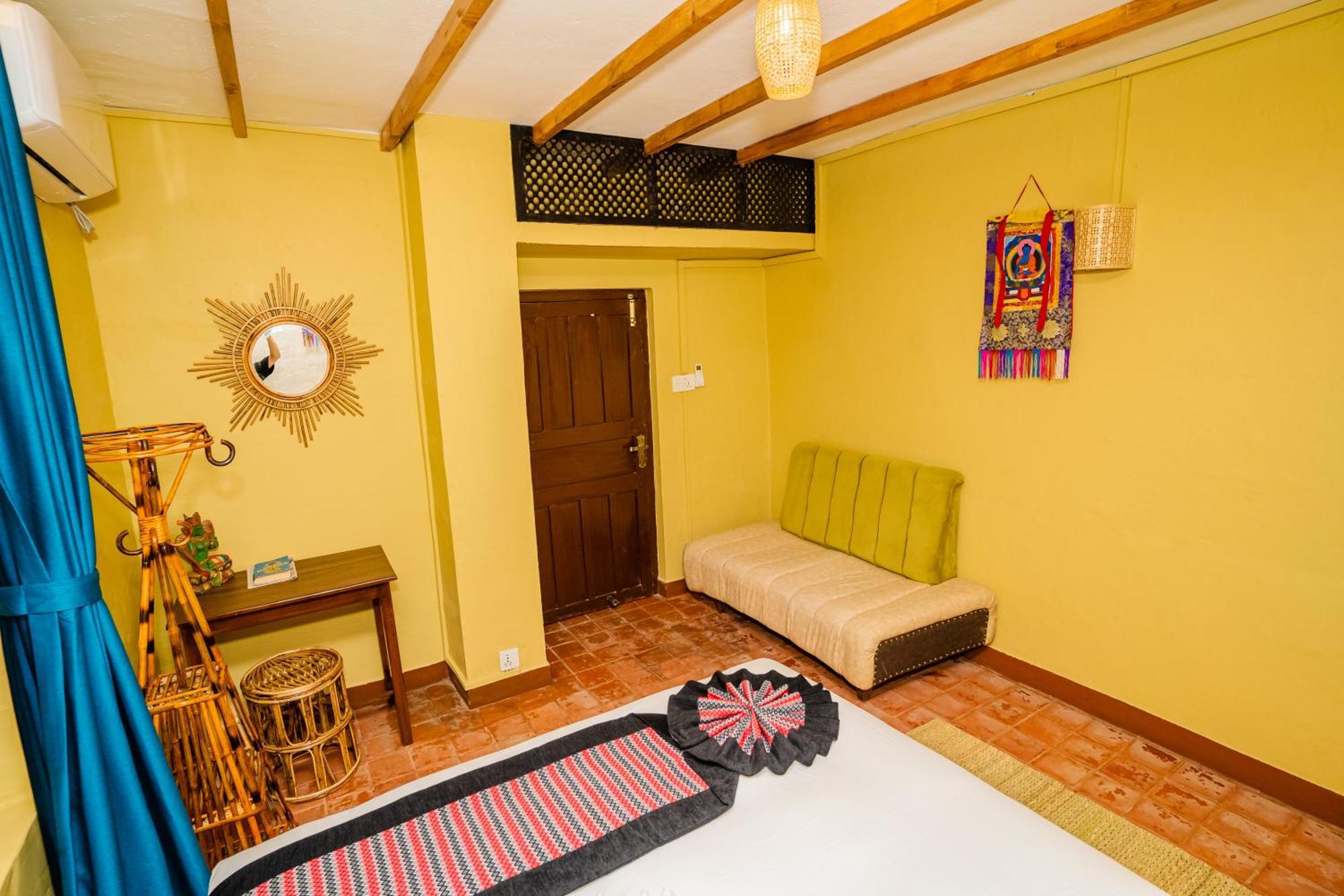 Nepali Heritage Hotel Kathmandu Exterior foto