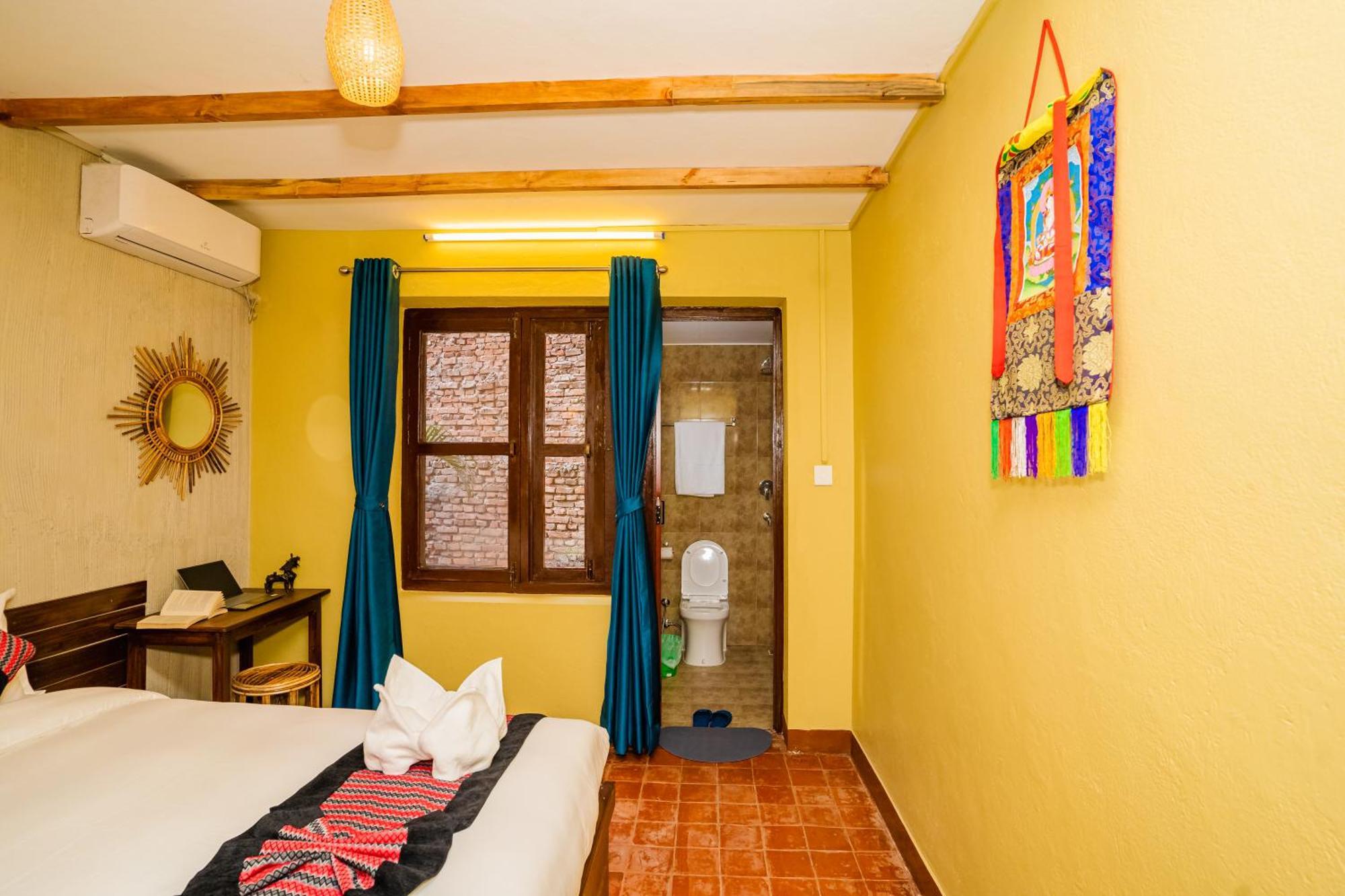 Nepali Heritage Hotel Kathmandu Exterior foto