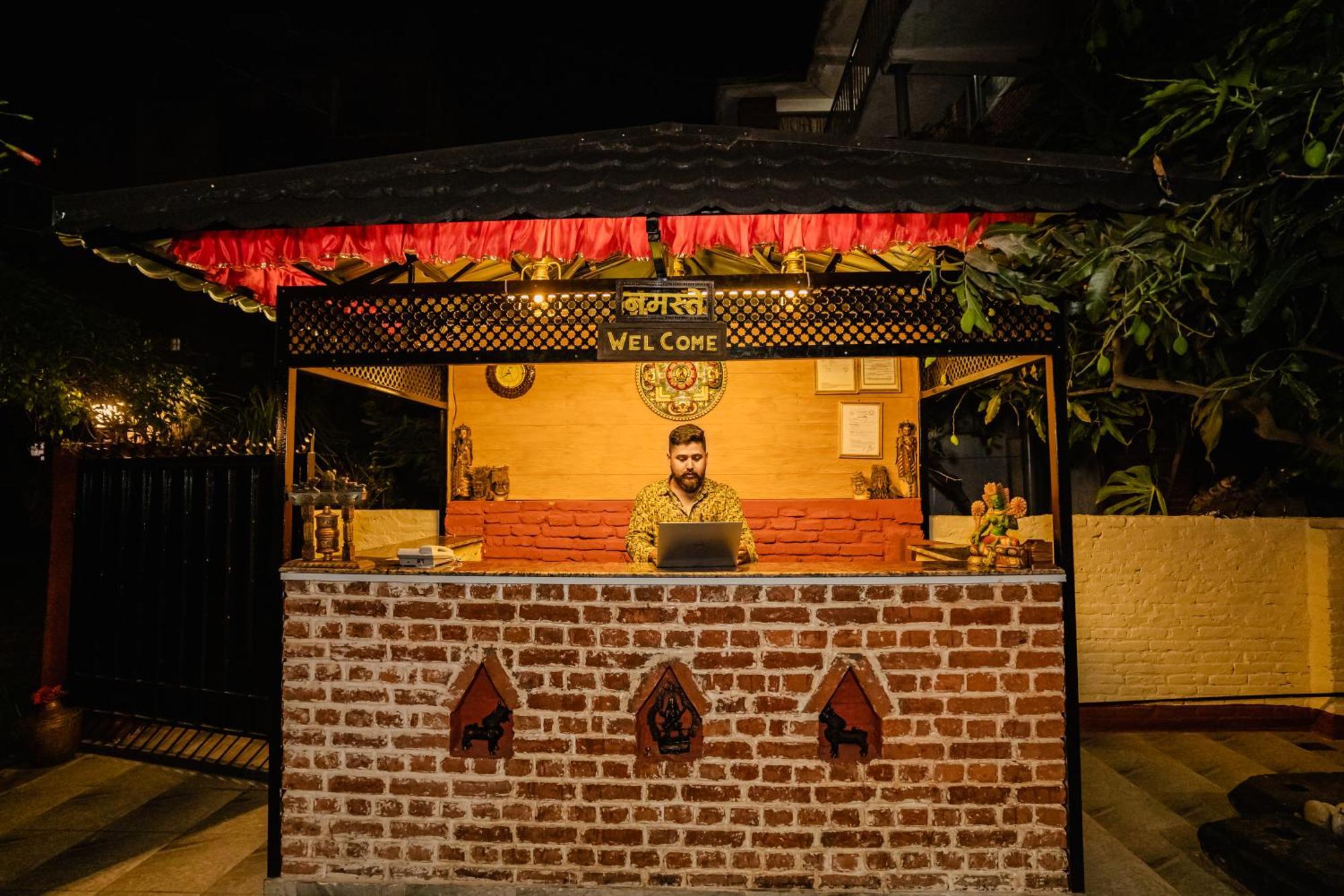 Nepali Heritage Hotel Kathmandu Exterior foto